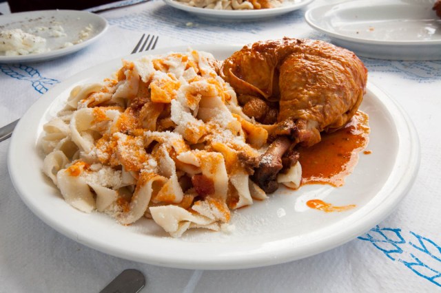 Folegandros-GrannysMatsata-WEB-0500